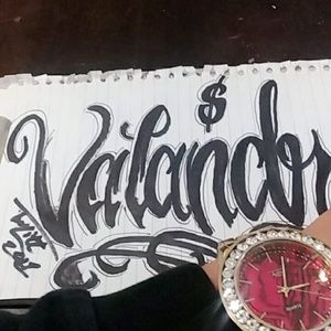 Meet your Posher, Dennis